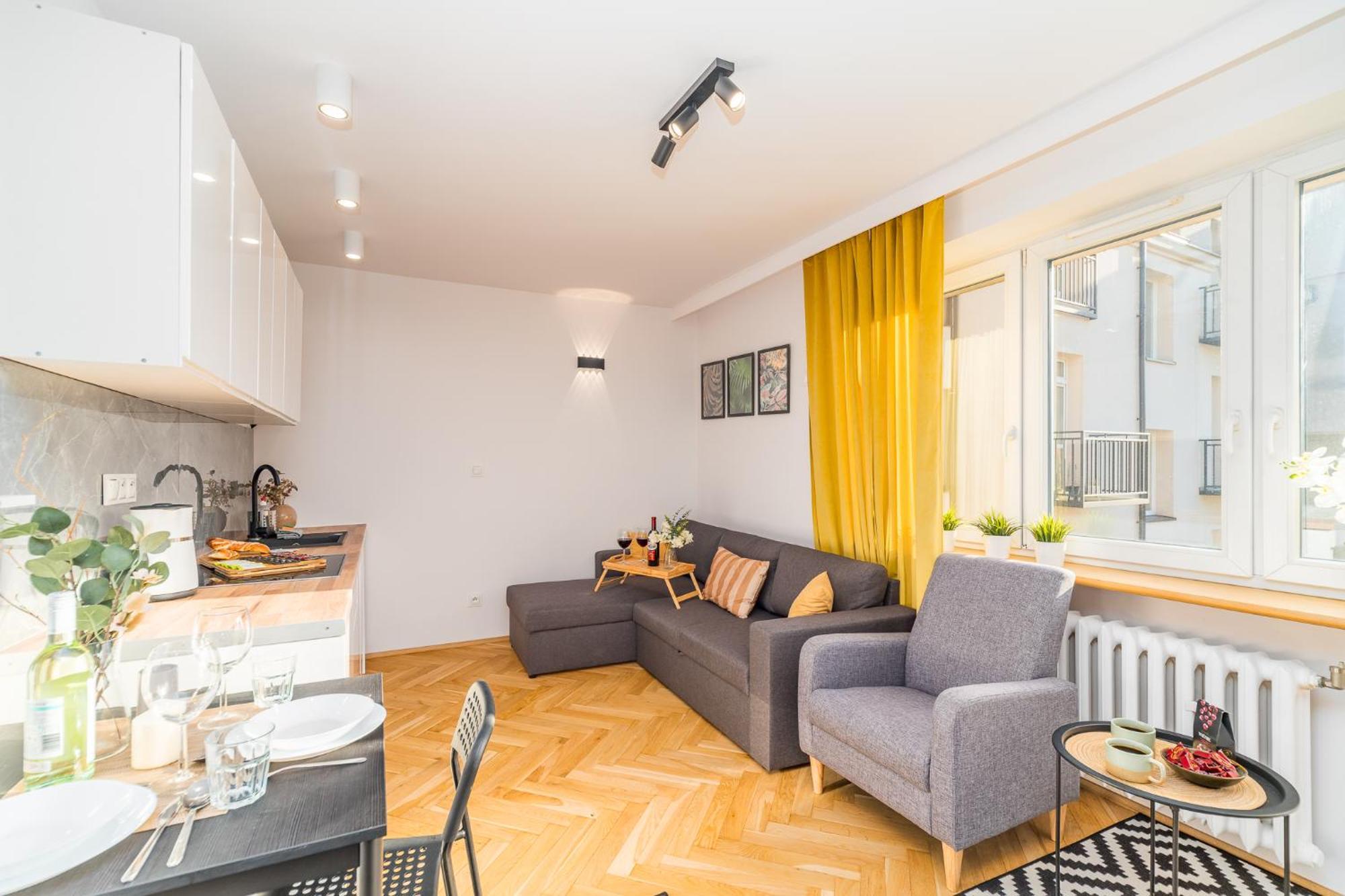 Kazimierz - Balcony, Location *